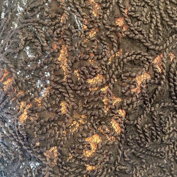 Zara Lace Blouse - Picture 4 of 4